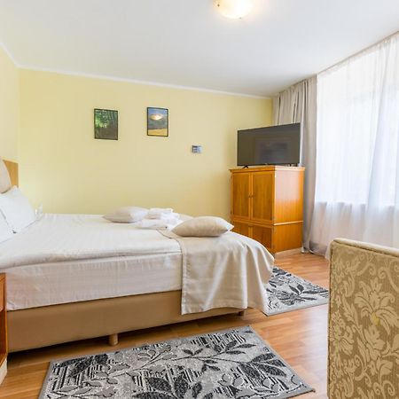 Vila Pinul Si Mesteacanul Poiana Brasov Exteriör bild