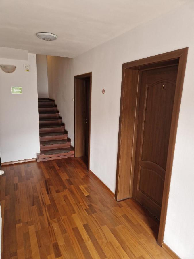 Vila Pinul Si Mesteacanul Poiana Brasov Exteriör bild