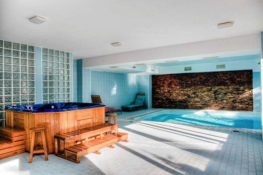 Vila Pinul Si Mesteacanul Poiana Brasov Exteriör bild