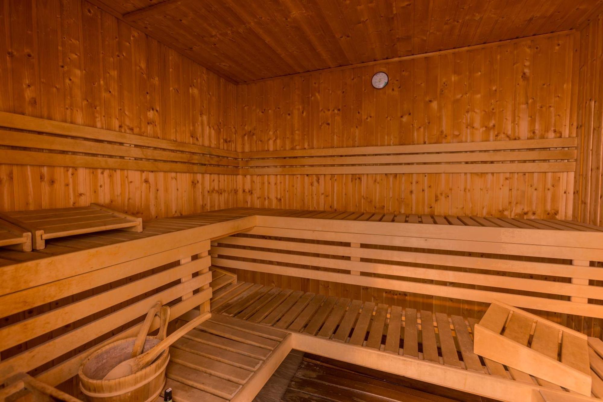 Vila Pinul Si Mesteacanul Poiana Brasov Exteriör bild