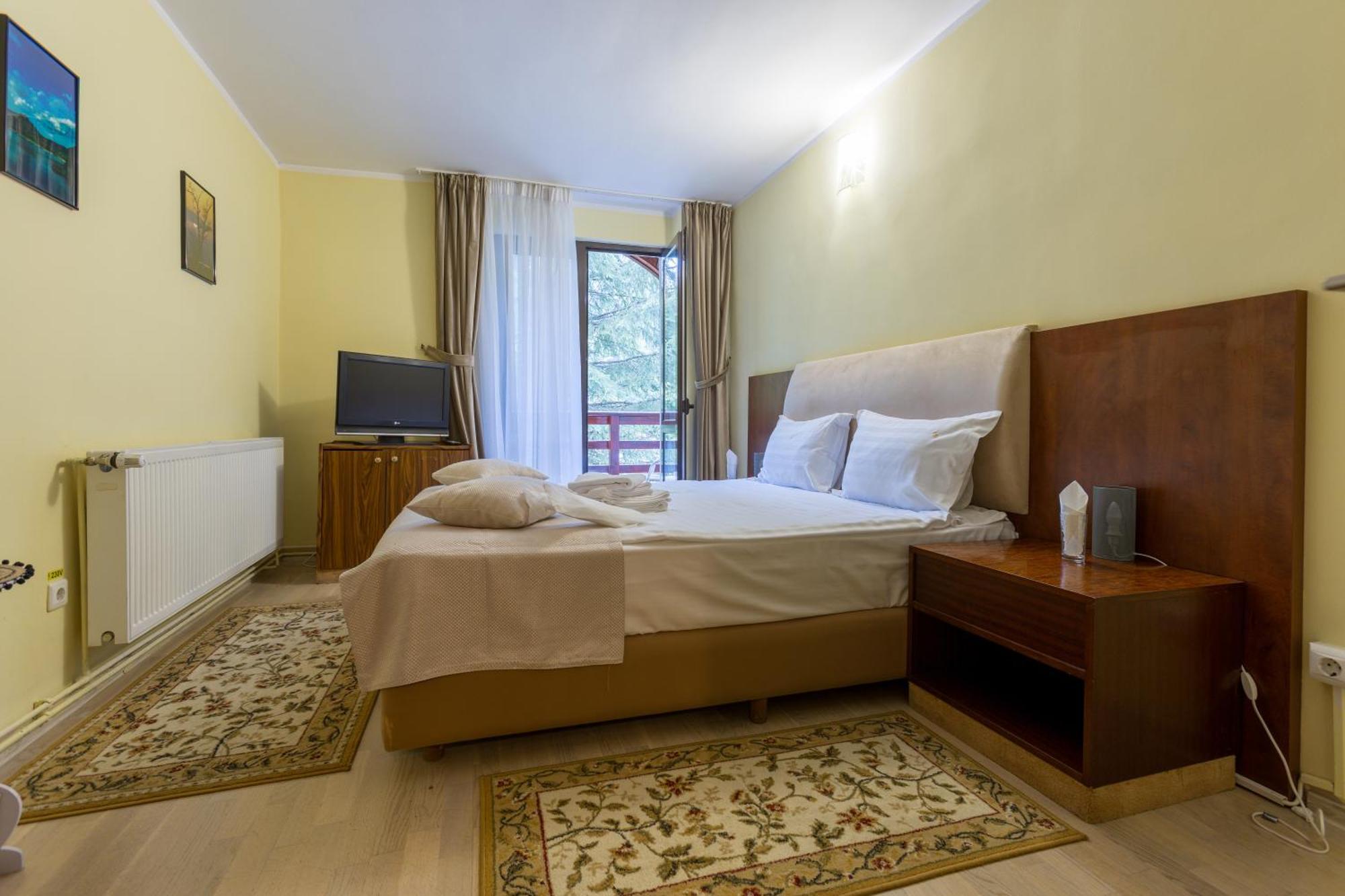 Vila Pinul Si Mesteacanul Poiana Brasov Exteriör bild